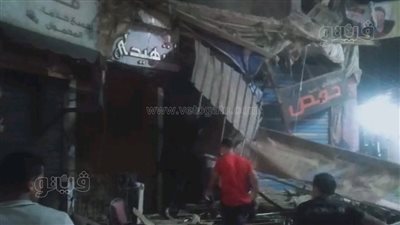  انهيار شرفتين بعقار سكني بشكل مفاجئ على المارة في فاقوس (صور)