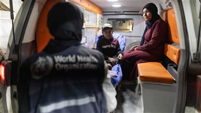 الأولى منذ وقف الحرب، إجلاء 41 حالة حرجة للعلاج خارج غزة (صور) 