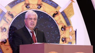 عاشور: مصر تسير بخطى واثقة نحو تطبيق منظومة صحية رقمية 