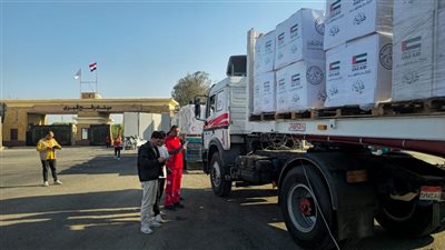 عبور 87 شاحنة إماراتية محمّلة بالمساعدات إلى غزة خلال أسبوع