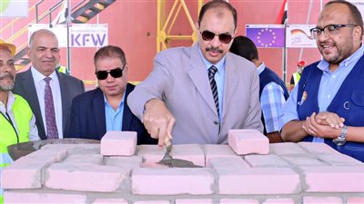 محافظ سوهاج يضع حجر الأساس لمشروع تأهيل وتوسعة محطة مياه غرب 