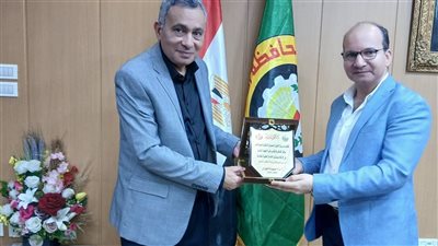 وكيل صحة الدقهلية يستقبل رئيس قسم الأطفال بطب المنصورة لبحث التعاون