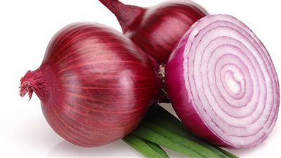 فوائد البصل الأحمر لتقوية المناعة ومكافحة السرطان