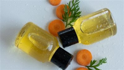 فوائد زيت الجزر للبشرة، لشباب دائم وتوحيد لونها