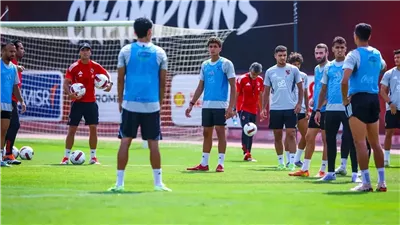 لاعبو الأهلي الدوليون ينتظمون بمران مواجهة شبيبة القبائل