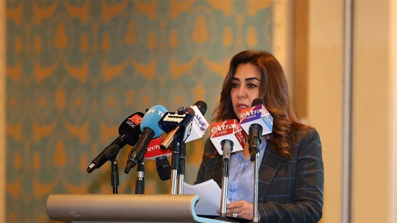 منال عوض، فيتو
