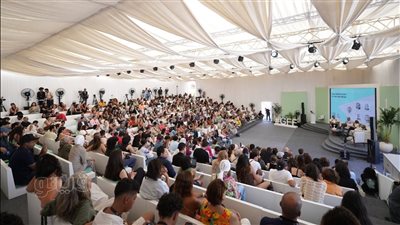 5 مشاهد مميزة من الدورة الـ 8 لمهرجان الجونة.. حضور جماهيري كبير.. رسائل محبة لـ يسرا وروح يوسف شاهين.. ودعم صناعة السينما والمواهب الناشئة (صور)