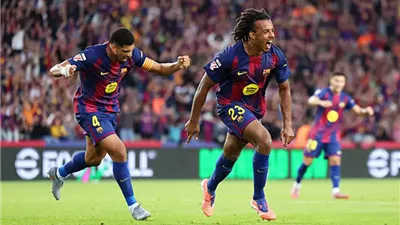 مدافع برشلونة يغيب عن تدريبات فريقه قبل الكلاسيكو