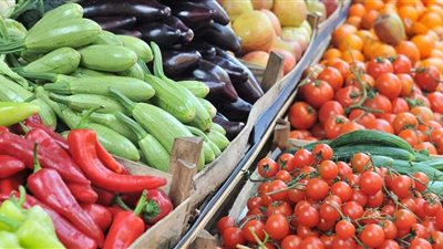 أسعار الخضار اليوم، وداعا لجنون الطماطم وانخفاض الليمون 6 جنيهات