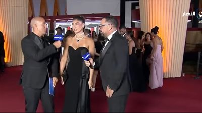 طارق العريان مازحا: مراتي تنفع تبقى زوجة أكبر تاجر مخدرات في فيلم أو تطلع تعمل أكشن