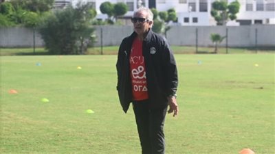 منتخب مصر المشارك في كأس العرب يواجه الجزائر في مباراتين وديتين