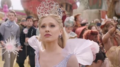 آريانا جراندي تكشف عن خططها المستقبلية في عالم التمثيل