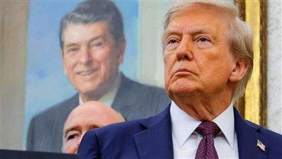 بسبب إعلان ريجان، ترامب يعلن زيادة الرسوم الجمركية على كندا بنسبة 10%