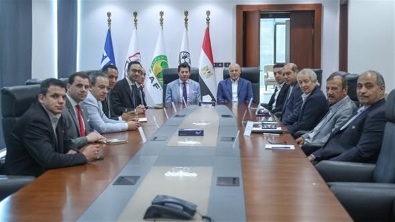 وزير الرياضة مع هاني