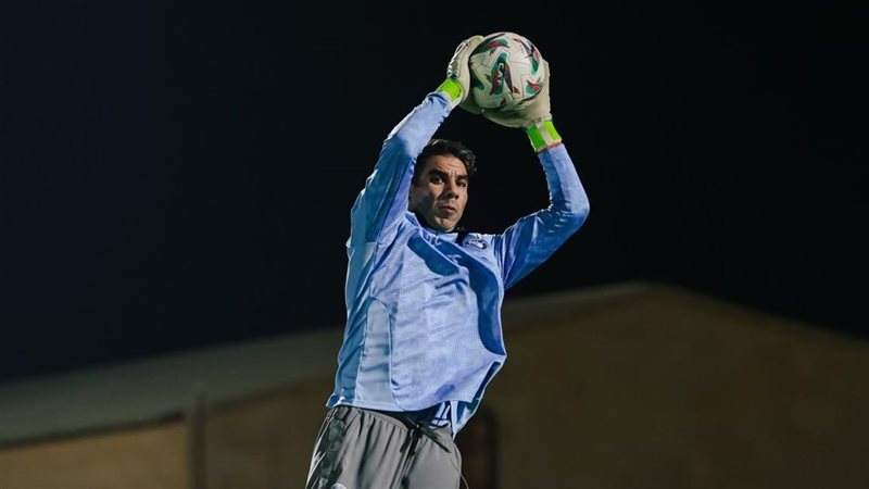 بيراميدز، فيتو