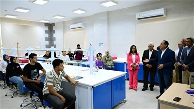 رئيس الوزراء من السويس: الجامعات الأهلية نقلة نوعية في تطوير التعليم 