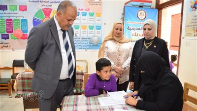 مدير تعليم بورسعيد يتابع بدء المرحلة الثانية لبرنامج تطوير اللغة العربية بالمدارس