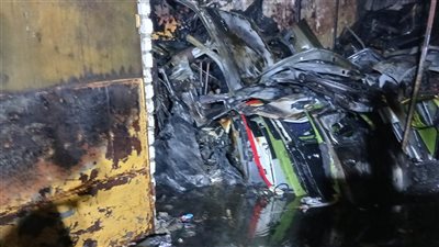 إخماد حريق اندلع في مخزن لـ قطع غيار السيارات بالإسكندرية