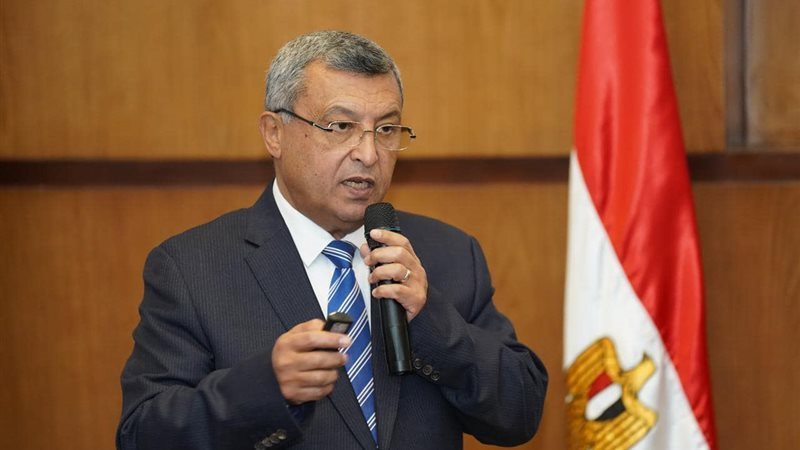 وزير البترول اسامة