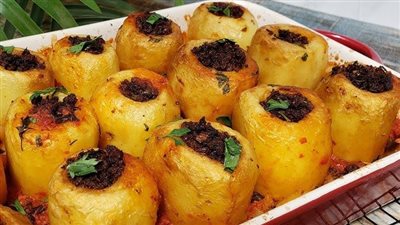 طريقة عمل البطاطس المحشية باللحمة المفرومة 