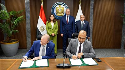 البترول توقع اتفاقية مع شركات إيطالية لإنتاج الغاز الحيوي ودعم الطاقة النظيفة