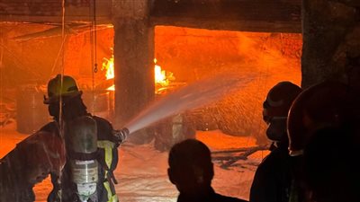 إخماد حريق نشب داخل مخزن تكييفات في التجمع