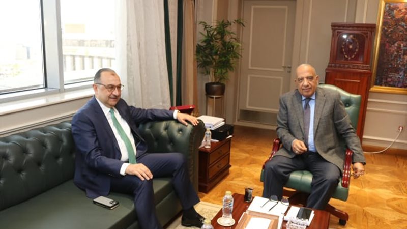 اجتماع وزيرا الكهرباء