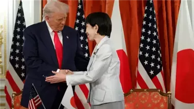 بعد لقاء جمعه مع رئيسة وزراء اليابان، ترامب يوصي الجنود الأمريكيين بشراء سيارات تويوتا