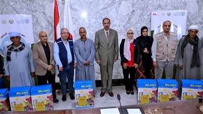 محافظ سوهاج يشهد احتفالية تخريج مدارس المزارعين الحقلية 