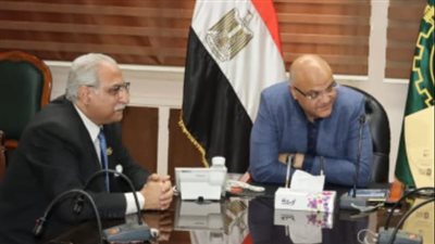 محافظ القليوبية يحيل واقعة استغلال مدرسة تجريبية تحت التسليم في الدعاية الانتخابية للتحقيق 