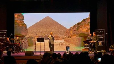 منير نصر الدين يختتم ملتقى RT DOC للأفلام الوثائقية بـ حلوة يا بلدي وسلمى يا سلامة