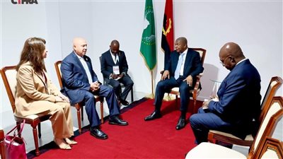 وزير النقل يستعرض مع الرئيس الأنجولى خطط مصر لدعم المشروعات المشتركة 