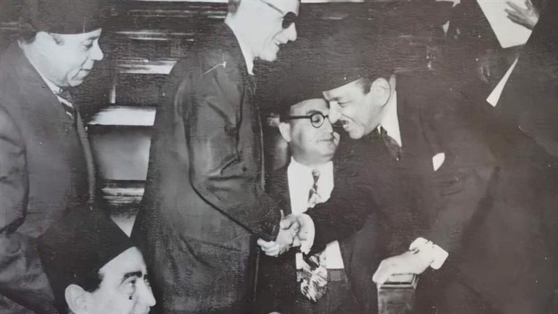 طه حسين فى البرلمان