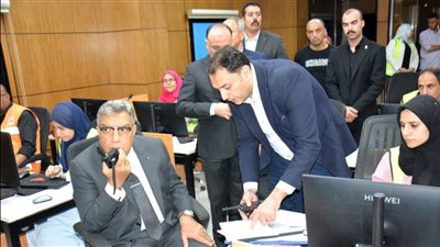 حصر وتطهير بلوعات الصرف استعدادا لموسم الشتاء في الدقهلية