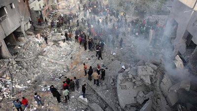 استشهاد 91 فلسطينيا فى سلسلة مجازر دامية لجيش الاحتلال على امتداد قطاع غزة