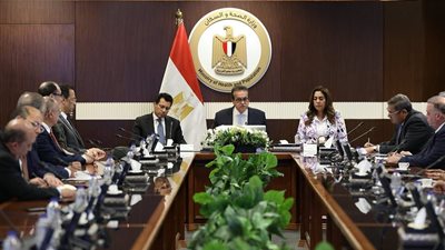 وزير الصحة: نستهدف جعل مصر ضمن أبرز 10 وجهات عالمية للسياحة الصحية