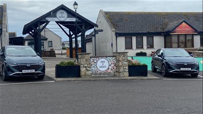 مواصفات أفضل سيارة كهربائية 