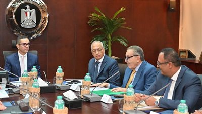 الخطيب: نستهدف تقليص زمن الإفراج الجمركي إلى يومين والتكامل الرقمي بين الجهات