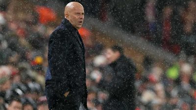 نجم ليفربول يكشف الشروط والتوقيت المناسب لرحيل آرني سلوت