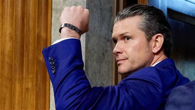 ضربة أمريكية على قارب في المحيط الهادئ توقع 4 قتلى (فيديو)