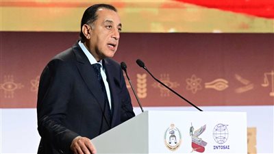 رئيس الوزراء يلتقي نظيره القطري في الدوحة 