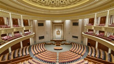 هل يختلف مجلس النواب القادم عن البرلمانات السابقة؟ حسب الله يرد