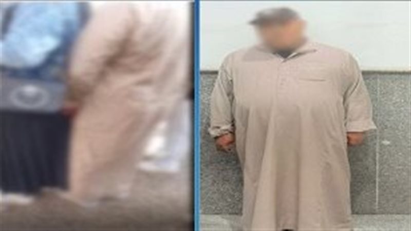 مسن يتحرش بفتاة داخل