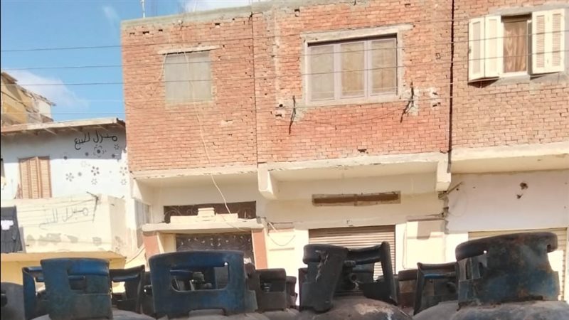 جانب من الحملات،