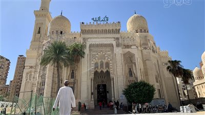 ما حكم الانتفاع بأنقاض مسجد قديم في بناء آخر جديد؟ الإفتاء تجيب