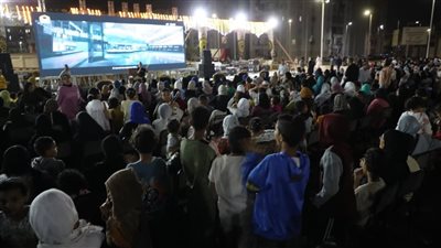 القاهرة ترصد فرحة المواطنين بشاشات عرض افتتاح المتحف المصري الكبير (صور)