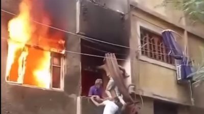 المعمل الجنائي يعاين حريقا تسبب في مصرع شخص وإصابة 2 آخرين بأكتوبر