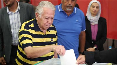 حسن حمدي يُدلي بصوته فى انتخابات الأهلي (فيديو)