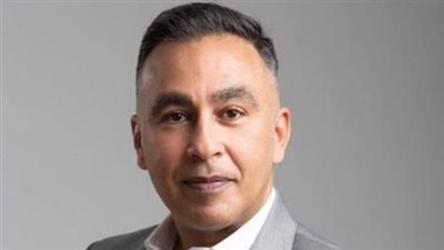 ميدو شعبان يكشف تجربته في إخراج مشاهد نقل تمثال رمسيس إلى المتحف الكبير 