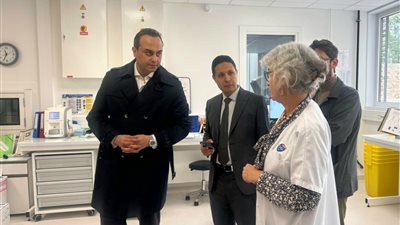 الرعاية الصحية: نقل خبرات المراكز الأوروبية في التخصصات الدقيقة إلى منظومة التأمين الصحي 